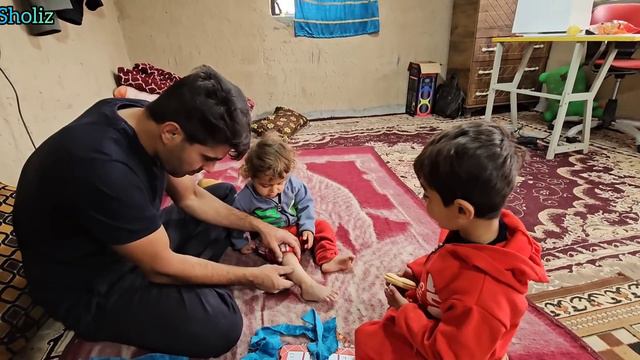 A Documentary Of Nomadic Life: Installing Refrigerators, Nomads And Children's Education, Cooking