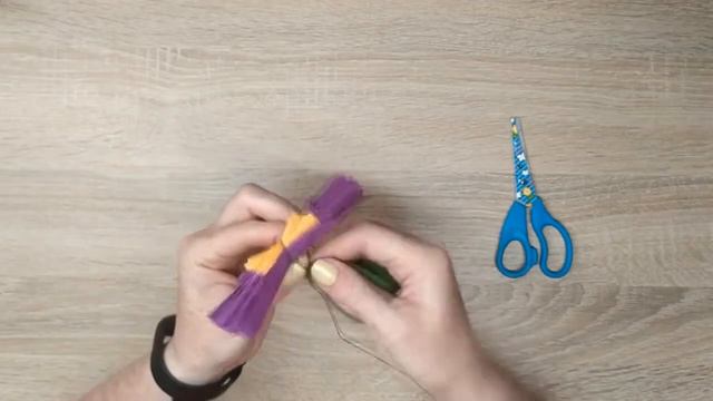 DIY/ПРОСТА ГЕРБЕРА З ГОФРОВАНОГО ПАПЕРУ смотреть онлайн