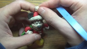 Микки Маус.