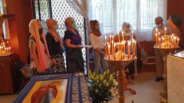 Литургия в праздник Успения Божией Матери. смотреть онлайн