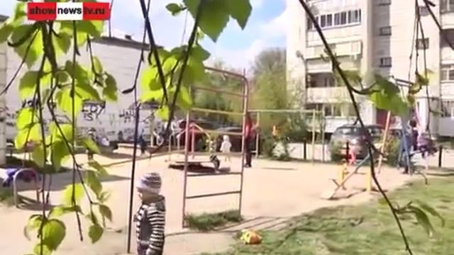 Бродячая собака утащила мальчика и хотела сожрать смотреть онлайн