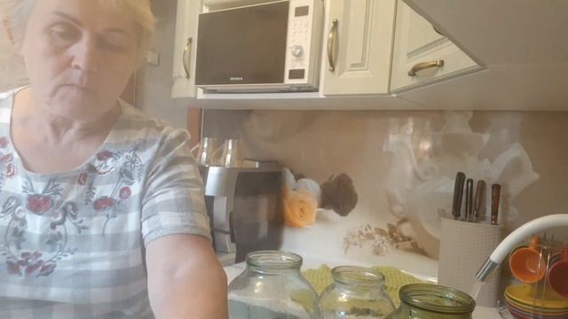 VLOG Красная черёмуха и не только. Моя дырявая память. Готовлю компоты на зиму.