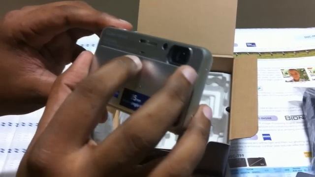 Sony Cybershot DSC-T99 Unboxing and Review смотреть онлайн