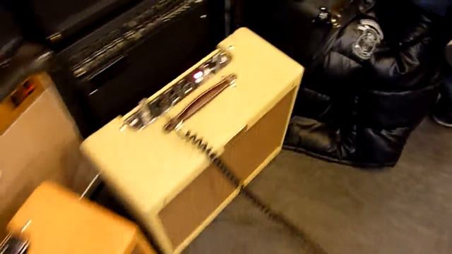 N°2 Benrod Deluxe 57 vs Fender ri Deluxe 57 Fluxson Music смотреть онлайн