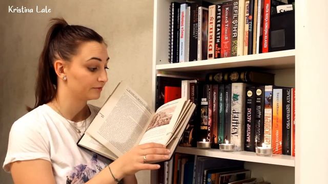 BOOK: ЧТО НА МОИХ КНИЖНЫХ ПОЛКАХ? смотреть онлайн