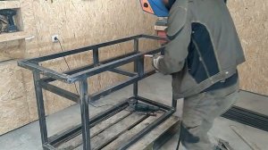 Сварочный стол своими руками. Стол для сварки из профильной трубы.