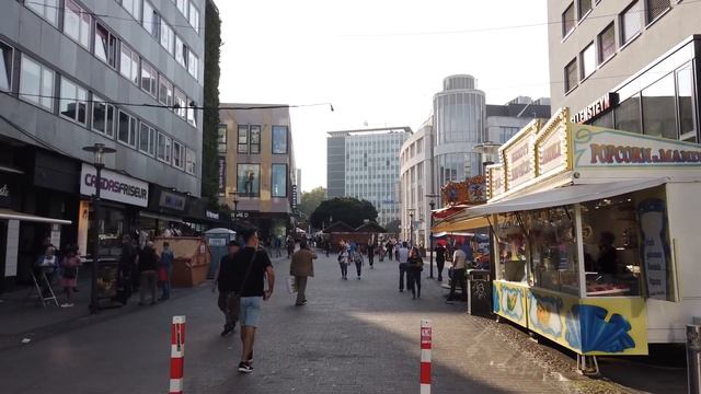Walking in ESSEN / Germany ??- City Center - 4K 60fps (UHD) смотреть онлайн