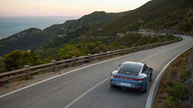 New Porsche 911 S T Special Edition GT3 RS Engine with a Hefty Price Tag смотреть онлайн