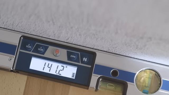 Bosch digitale Winkelmesser GAM 220 / GAM 220 MF Professional смотреть онлайн