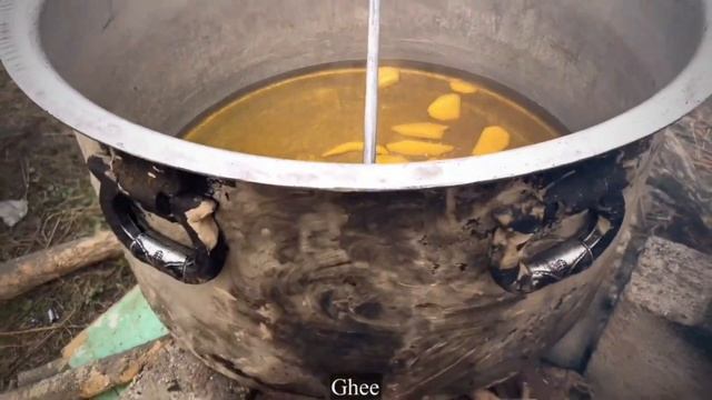 Пакистанская УЛИЧНАЯ Еда: Знаменитая Сири ПАЙЕ, Жареная РЫБА, Деревенская СВАДЕБНАЯ Еда-Катва ГОШТ. смотреть онлайн