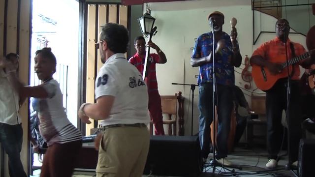 Sol Y Son playing in Casa de la Trova Santiago de Cuba смотреть онлайн