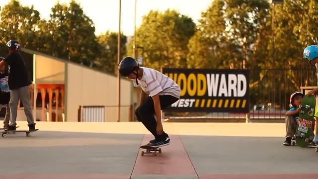 22 WAYS TO FALL ON YOUR SKATEBOARD | SKATE LIST EP 2 смотреть онлайн