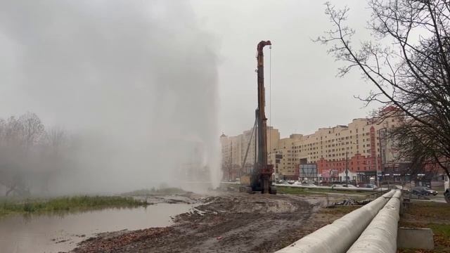 Гейзер на площади Бангалор смотреть онлайн