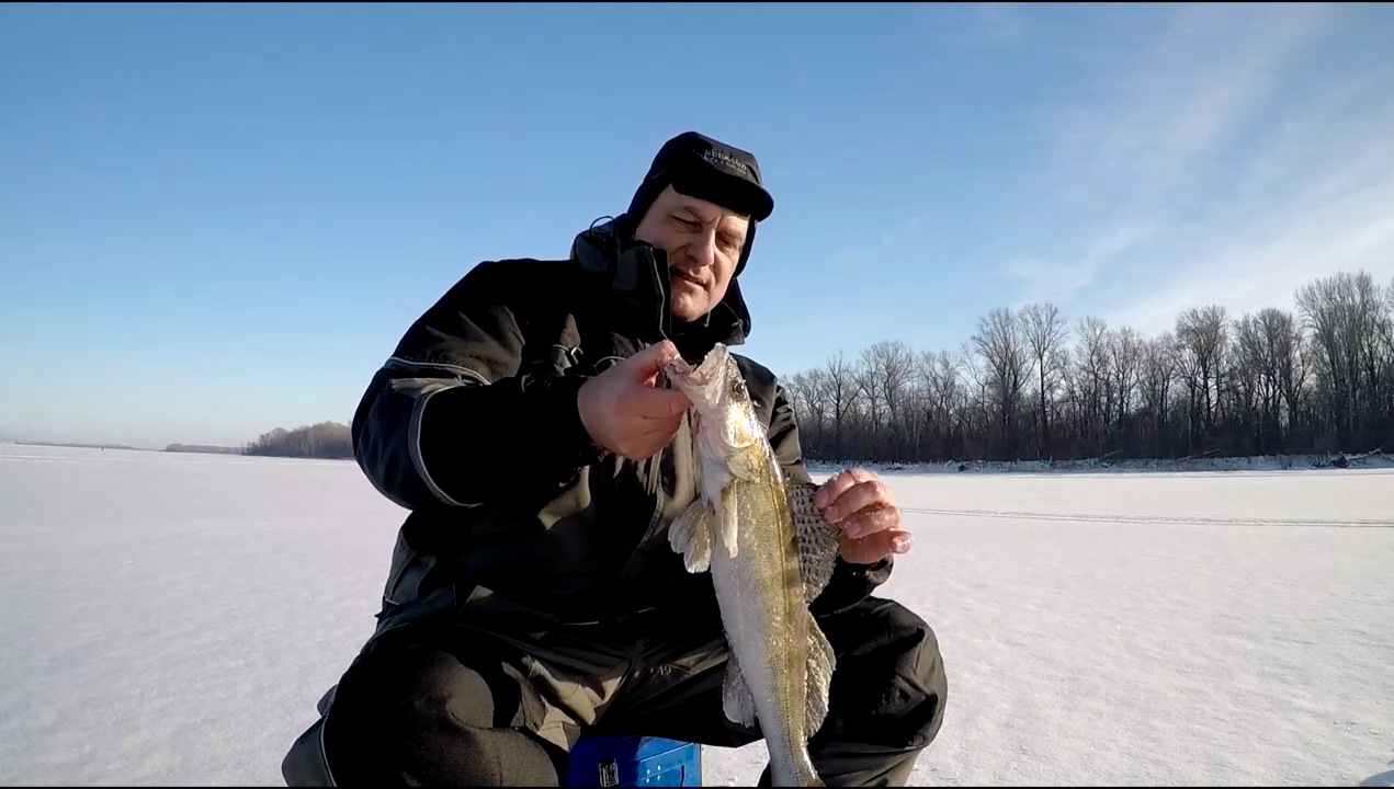 Рыбалка в глухозимье. Васильевкие острова. Самарская область. смотреть онлайн