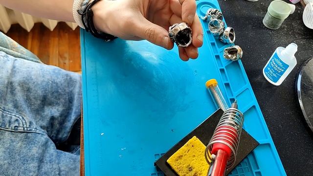 Как уменьшить размер бижутерных колец? Уменьшение стальных колец смотреть онлайн