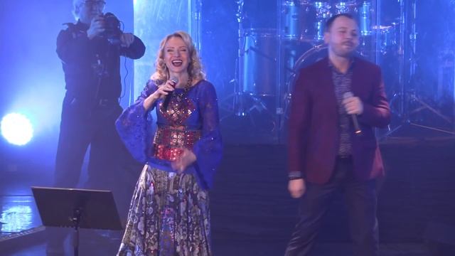 Над речкой туман-Лена Василёк&Ярослав Сумишевский..mp4 смотреть онлайн