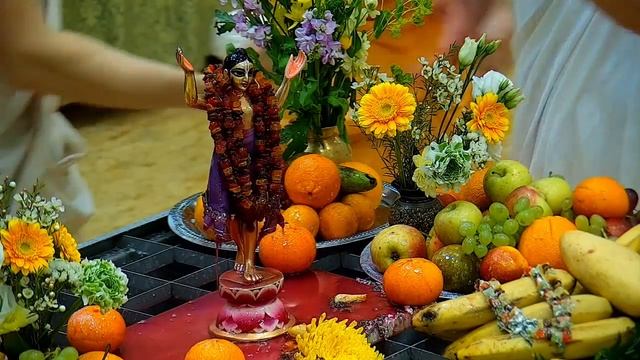 Гаура-Пурнима. Лектор: Е.С. Бхакти Расаяна Сагара Свами. 01.03.2018г. смотреть онлайн