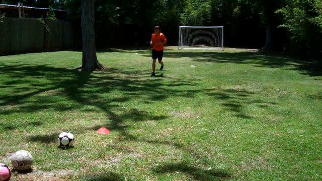 Midfield - 30 Minute Soccer Training Session #23 - Online Soccer Academy смотреть онлайн