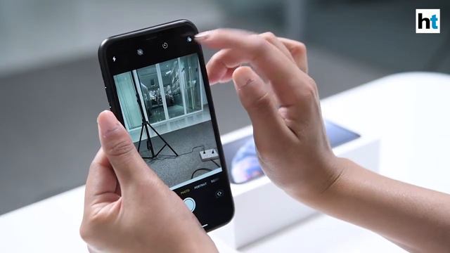 Apple iPhone XR: Camera specs, features смотреть онлайн