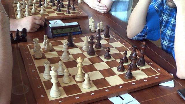 IM Meribanov Vitaly - GM Igor Kovalenko, chess blitz, French defence смотреть онлайн