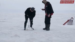 Бензобур против шуруповёрта на зимней рыбалке  - тест техники Elitech на Ладоге