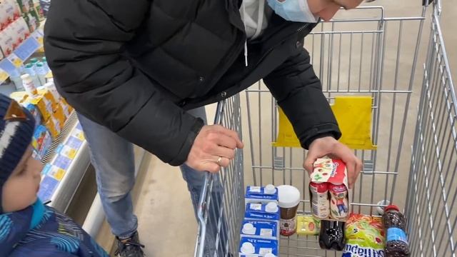 Теперь у нас есть шкаф / Светодиодная лента на кухне смотреть онлайн