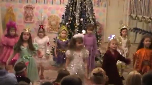 23 12 05г Я у сына на Новогоднем празднике, дед Мороз! смотреть онлайн