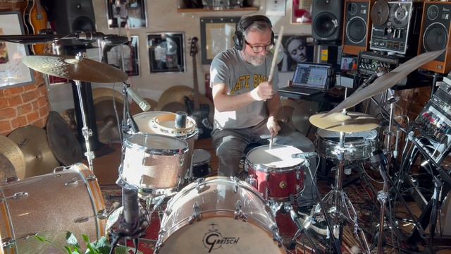 Had fun with this J3po sample. 🙏🏼❤️🥁 смотреть онлайн