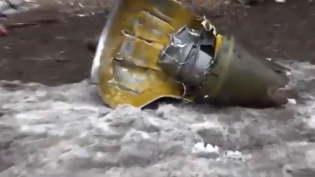 Сбитая ракета "Точка У" под Алчевском. смотреть онлайн