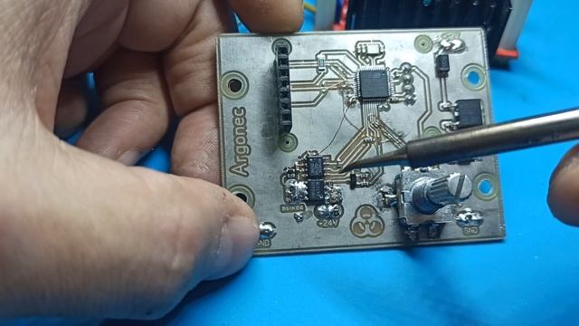 Паяльник T12 на дисплее st7789 и stm32 своими руками . смотреть онлайн