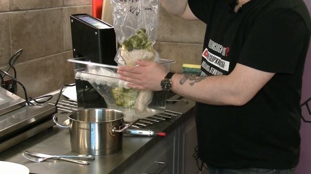 Спортивная еда по новому. Курица с овощами в су-вид смотреть онлайн