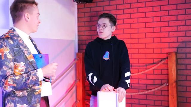 ДЖЕНТЕЛЬМЕН САМЫЙ УМНЫЙ В СТАНДОФФ 2? смотреть онлайн