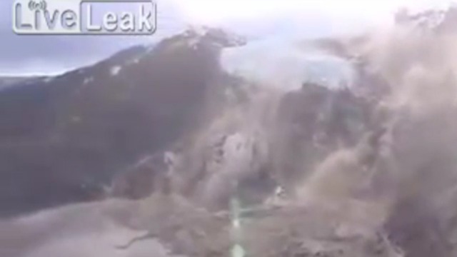 В районе проснувшегося вулкана в Исландии началось наводнение смотреть онлайн