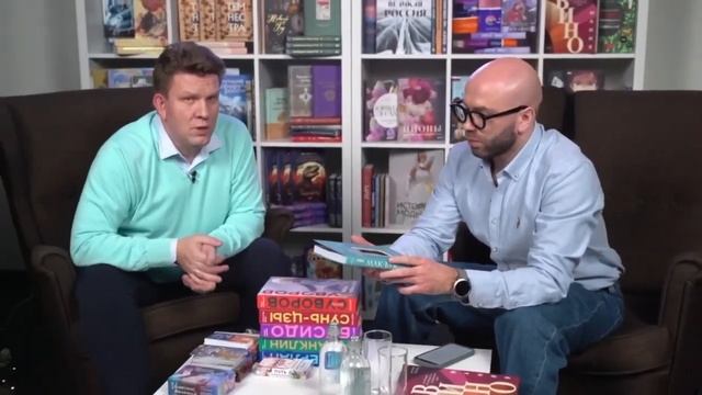 Мак-Бук. Настольная книга по практикам с Метафорическими Ассоциативными Картами. Что читать дальше