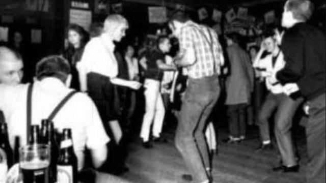 SKINHEAD REGGAE (DISINTERGRATER) Bunny Lee