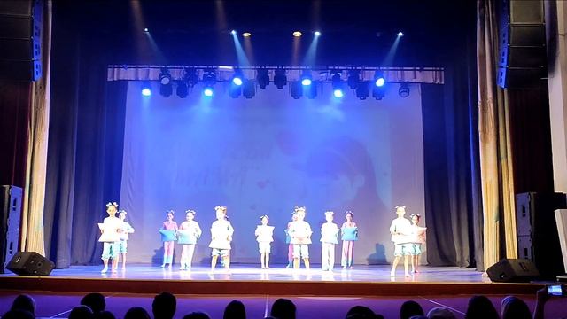 Пижамная вечеринка смотреть онлайн