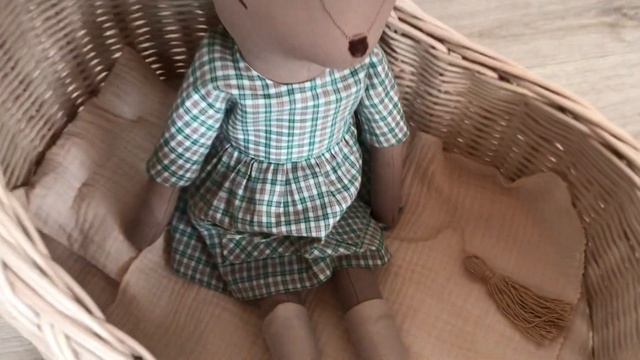 Коляска для куклы с плетёной люлькой смотреть онлайн