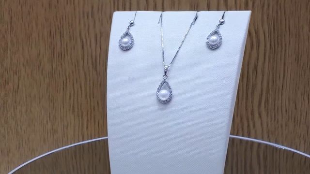 Сребърна висулка и обеци Lolyta с перли и циркони - AA 5 - 5.5 мм смотреть онлайн