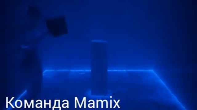 ОСВЕТИЛИ КОМНАТУ СВЕТЯЩЕЙСЯ ЖИДКОСТЬЮ! смотреть онлайн