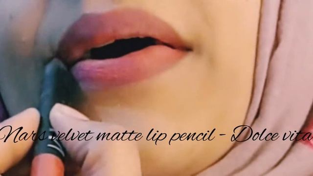 Nars velvet matte lip pencils ft Dolce vita, dragon girl and red square ? смотреть онлайн
