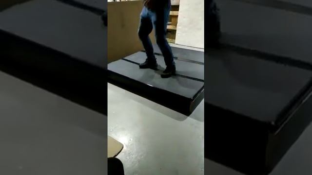 Крышка трехсекционная для кузова Toyota/JAC смотреть онлайн