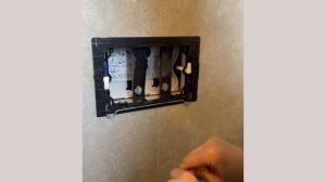 Видео-инструкция по установке кнопки для инсталляции Geberit Sigma 01