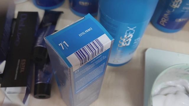 Краситель DE LUXE,7/00+7/1+7/16,окрашивание седых волос. смотреть онлайн