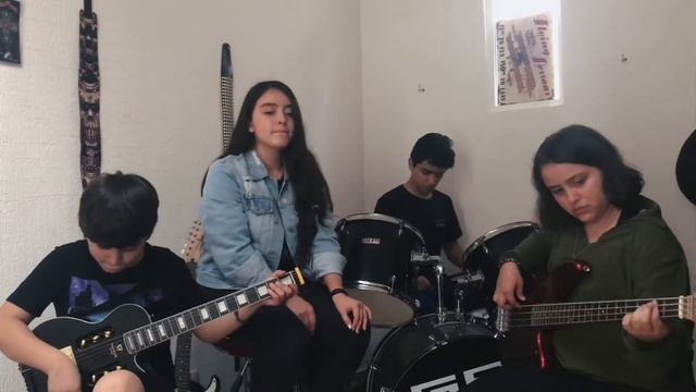 Seven Nation Army (Cover) - HUSH смотреть онлайн