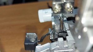 Оверлок Brother замена шестерни, регулировка петлителей. Сделай своими руками, все очень легко!!!