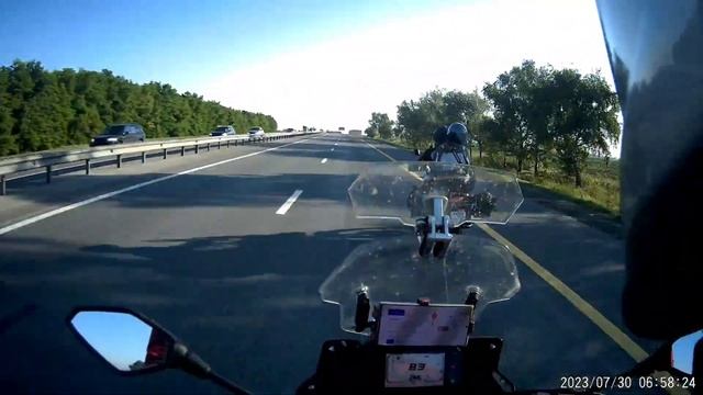 Опять не рассчитал бензин ?♂️ Ребята взяли на буксир на растяжки от палатки? смотреть онлайн