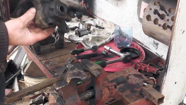 Renault Master. Не працює ручник на Рено Мастер. Розбираємо супорт дивимось в чому причина, лагодим смотреть онлайн