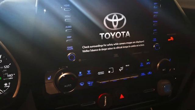 Wireless Apple CarPlay  On Toyota Highlander 2021-2022