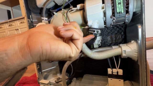 How to find water leak on a Miele dishwasher смотреть онлайн
