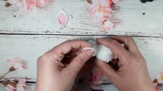 Кролик из помпонов своими руками- DİY Hairbands Pompom rabbits & chick смотреть онлайн